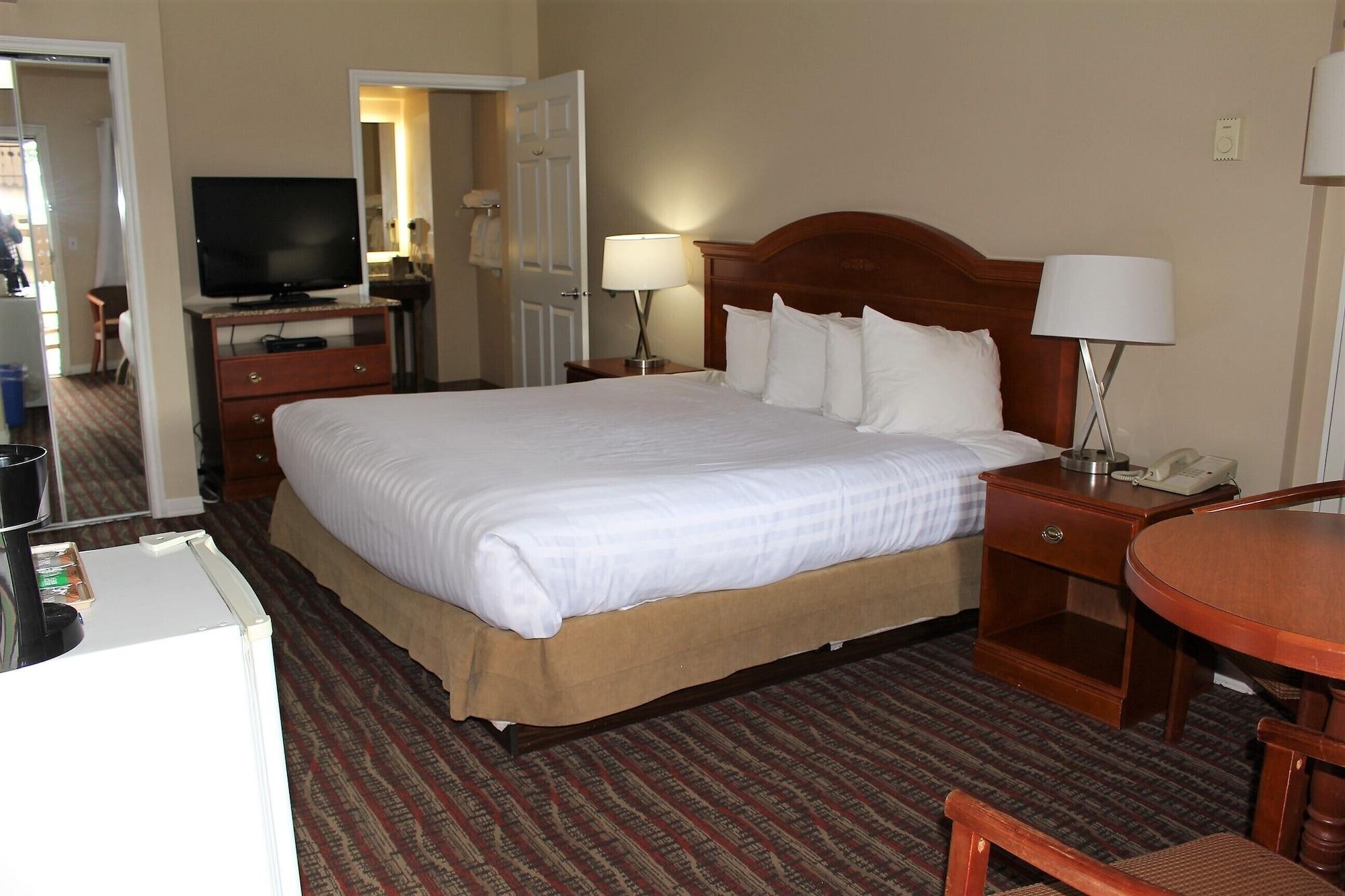 Ramada By Wyndham Campbell River Εξωτερικό φωτογραφία